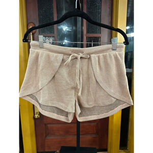 Women's HOT KISS Athletic Shorts M Beige Brown